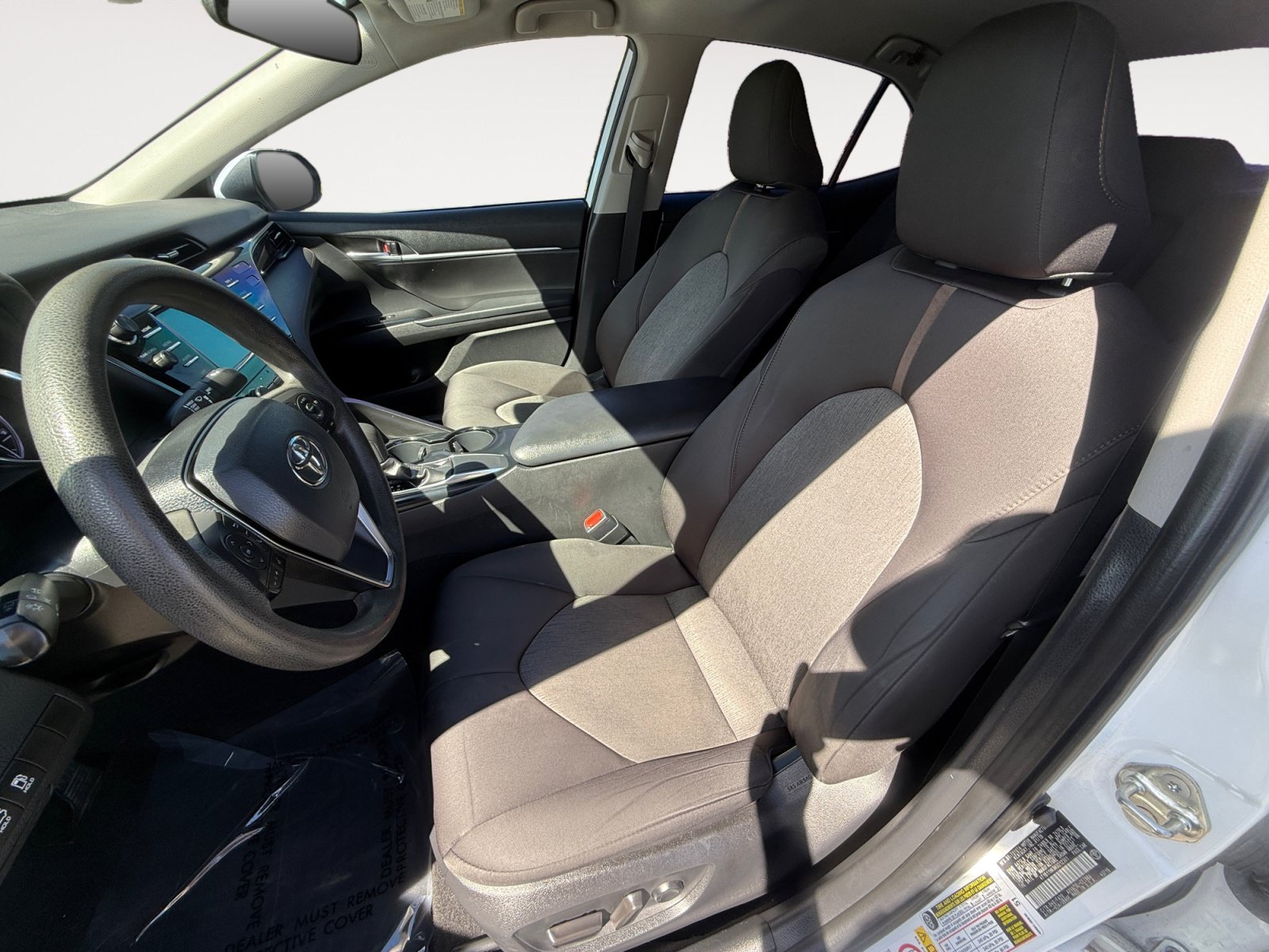 Used 2019 Toyota Camry LE w/ Carpet Mat Package FWD image 10