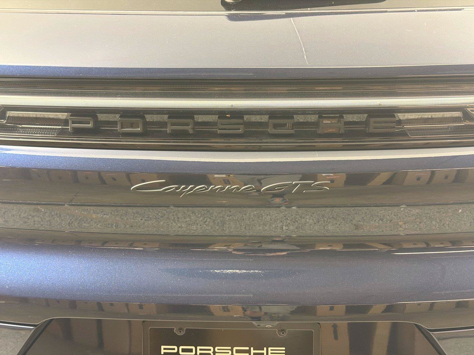 Certified 2026 Porsche Cayenne GTS w/ Premium Package Plus AWD/4WD image 17