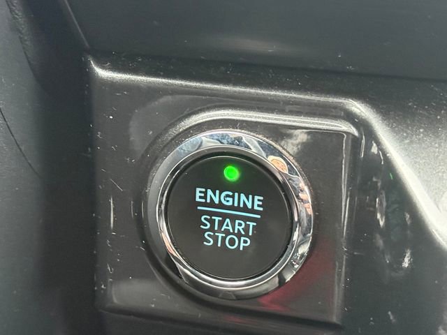 Certified 2022 Ford F150 XLT w/ Equipment Group 302A High image 16