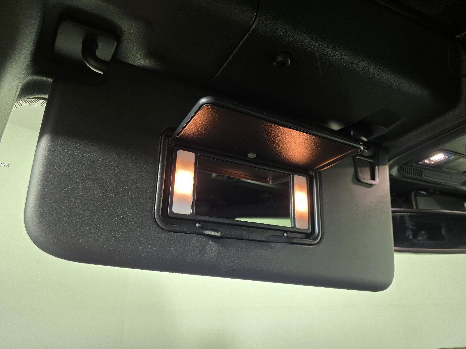 Used 2025 Ford Bronco Badlands image 47