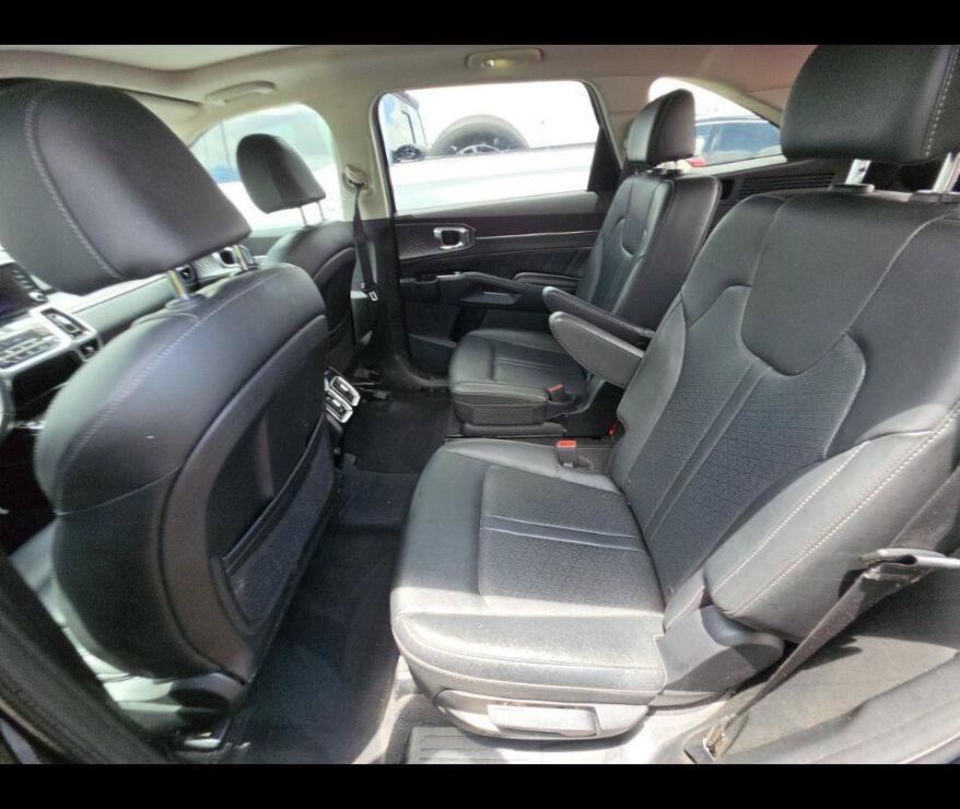 Used 2023 Kia Sorento SX FWD image 7