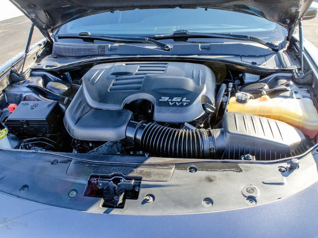 Used 2020 Dodge Charger SXT image 8