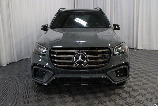 New 2026 Mercedes-Benz GLS 450 4MATIC image 2