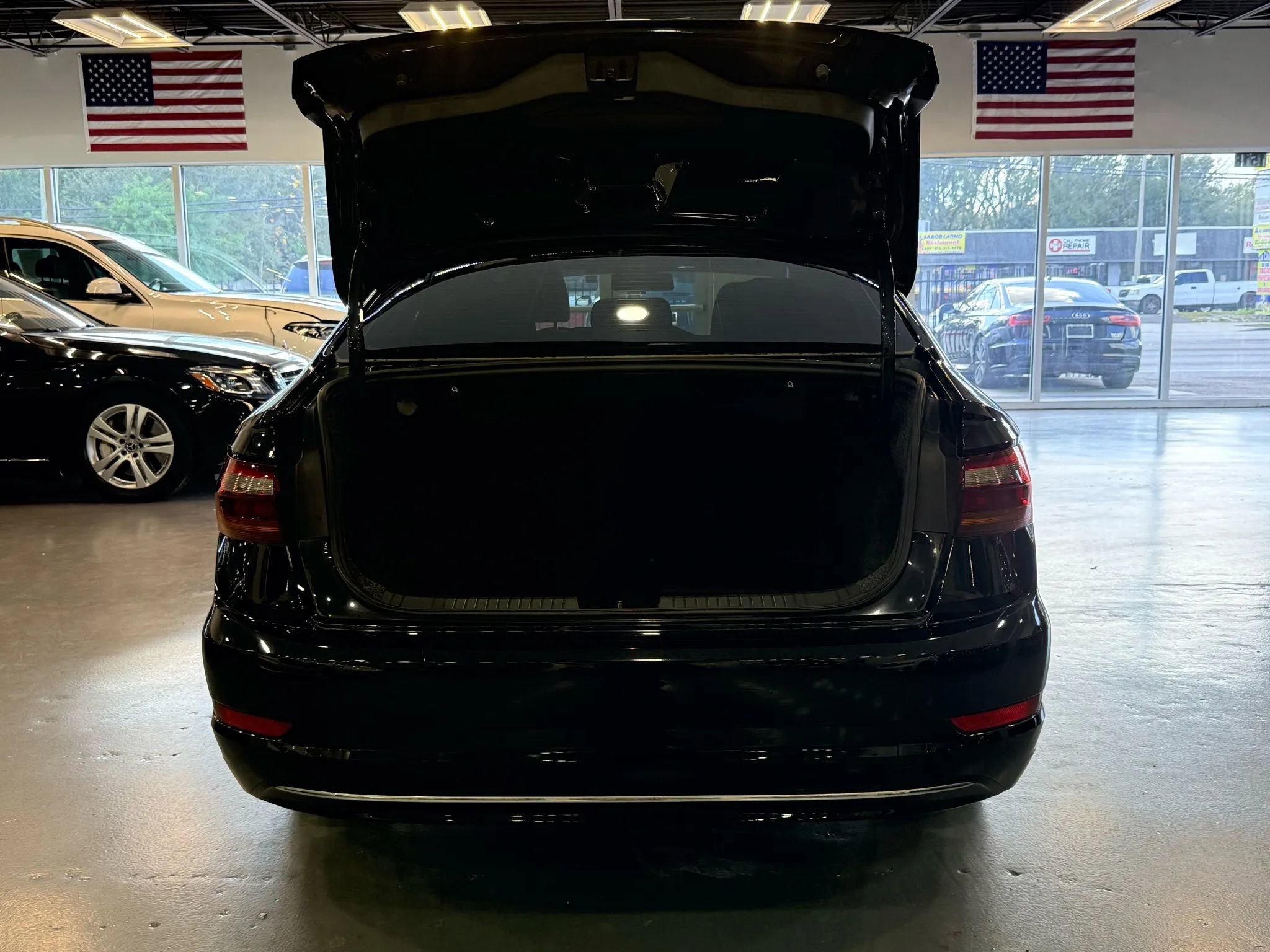 Used 2019 Volkswagen Jetta R-Line image 34