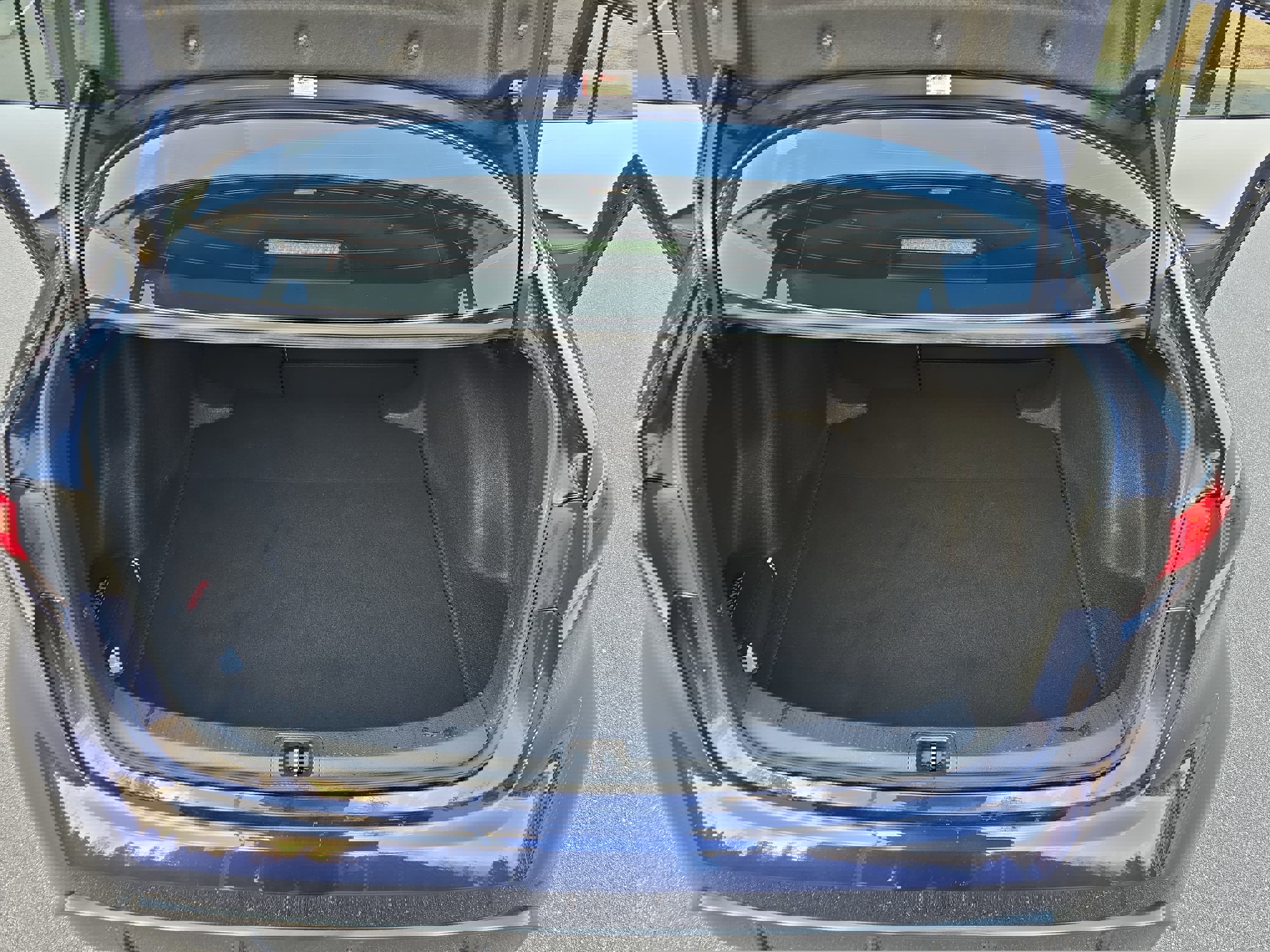 Used 2024 Toyota Corolla SE image 12