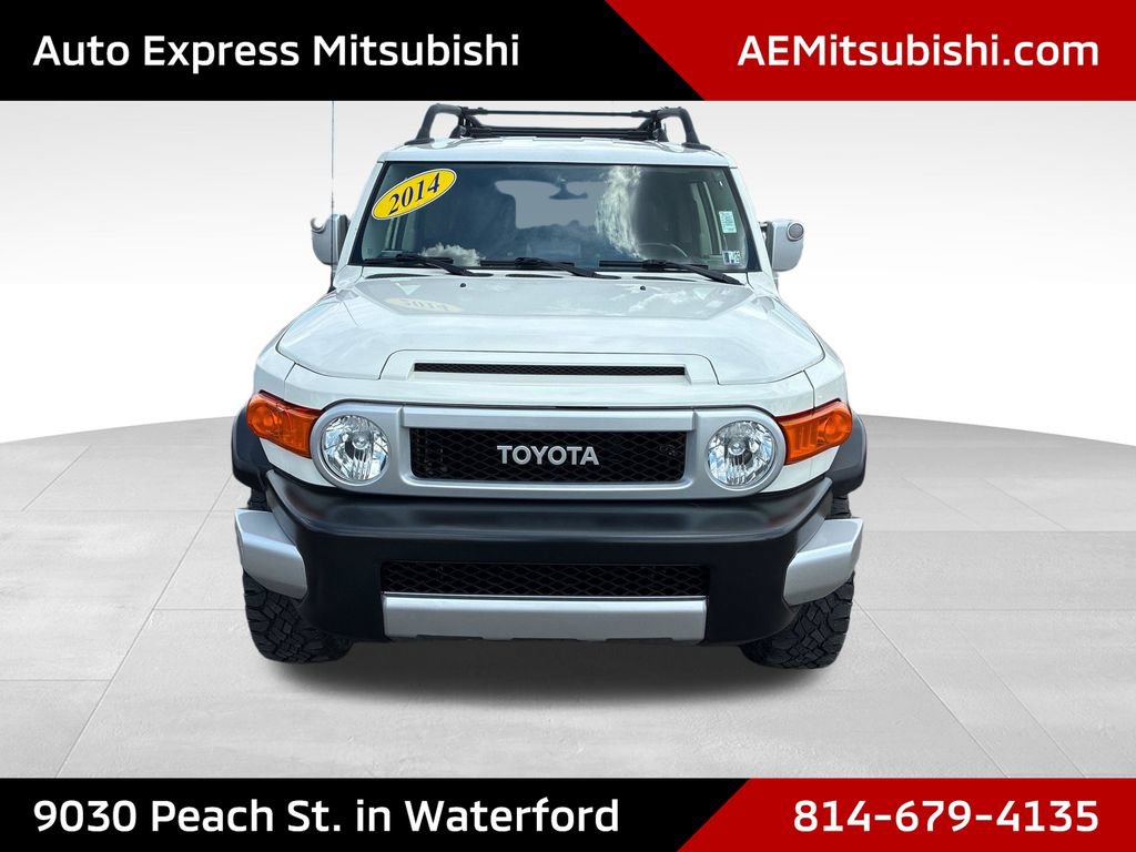 Used 2014 Toyota FJ Cruiser 4WD w/ Upgrade Package image 2