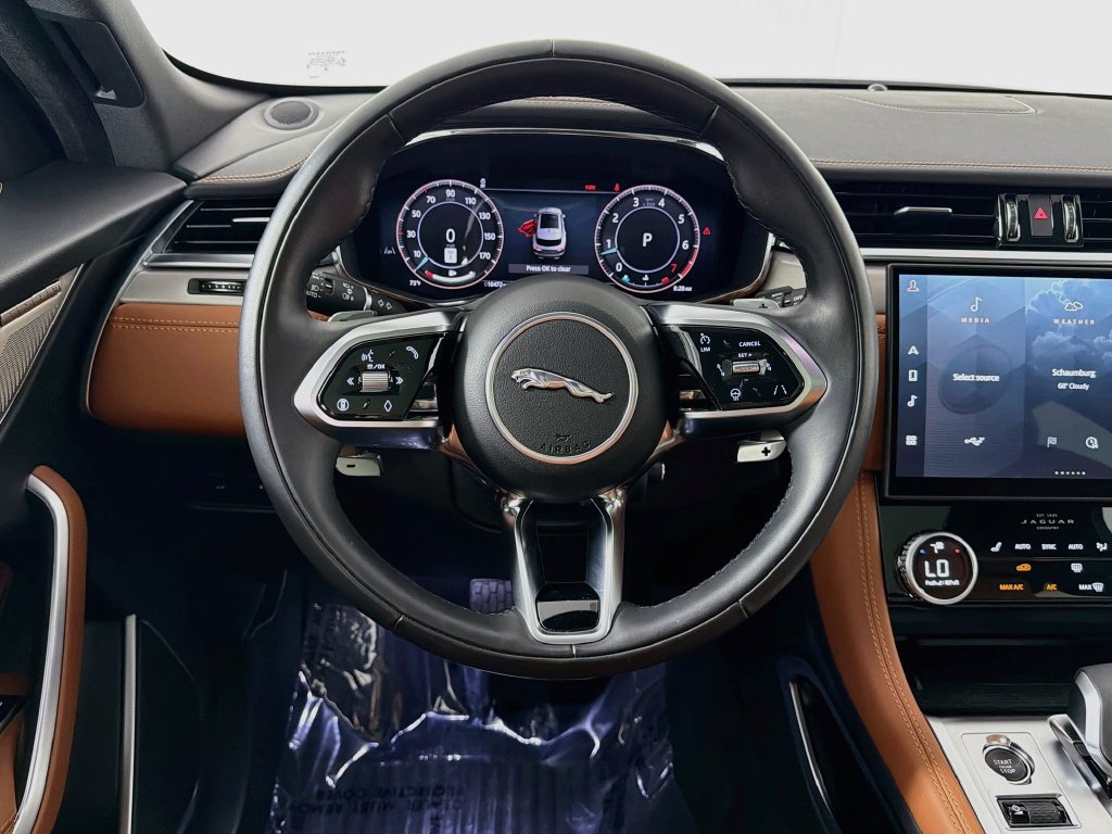 Used 2026 Jaguar F-PACE R-Dynamic S AWD/4WD image 11
