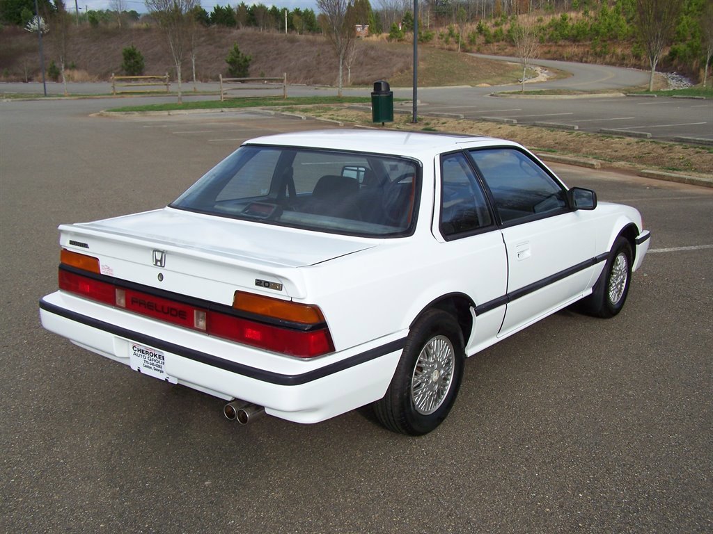 Used 1987 Honda Prelude S image 2