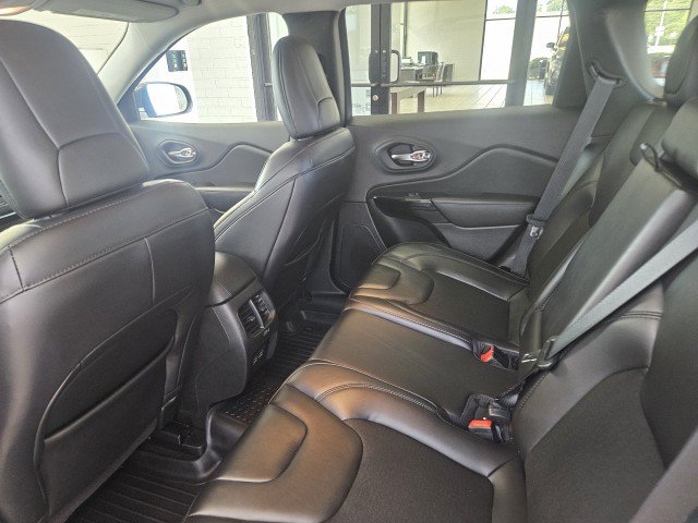 Used 2021 Jeep Cherokee Latitude Plus AWD/4WD image 10