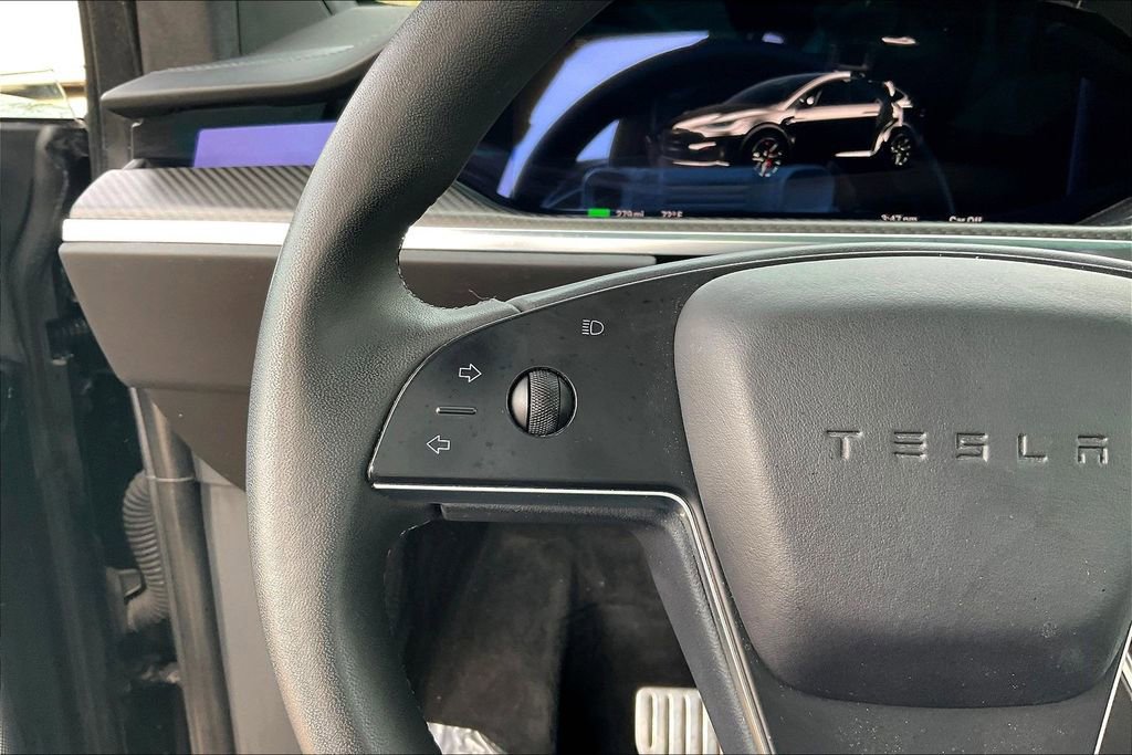 Used 2023 Tesla Model X Plaid image 11