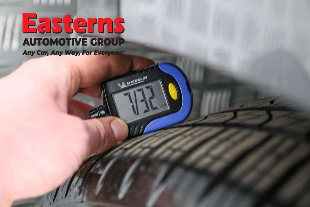 Used 2023 BMW 740i w/ Executive Package image 35