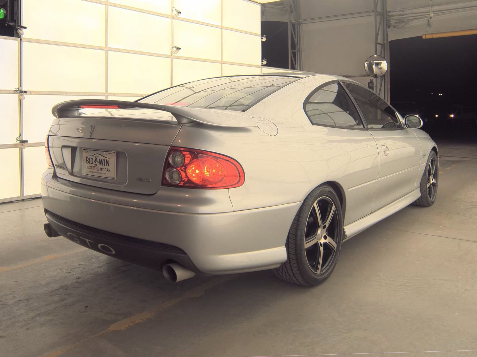 Used 2005 Pontiac GTO image 5