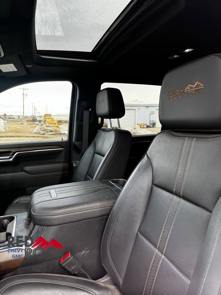 Used 2024 Chevrolet Silverado 2500 High Country image 9