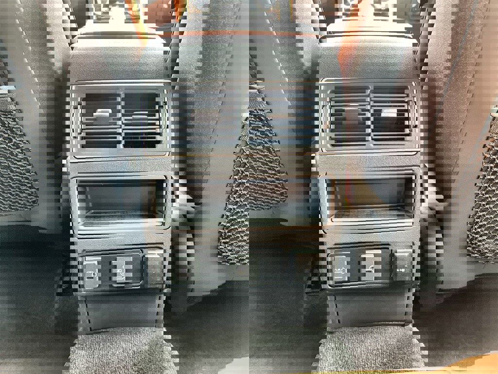 New 2026 Jaguar F-PACE R-Dynamic S image 16