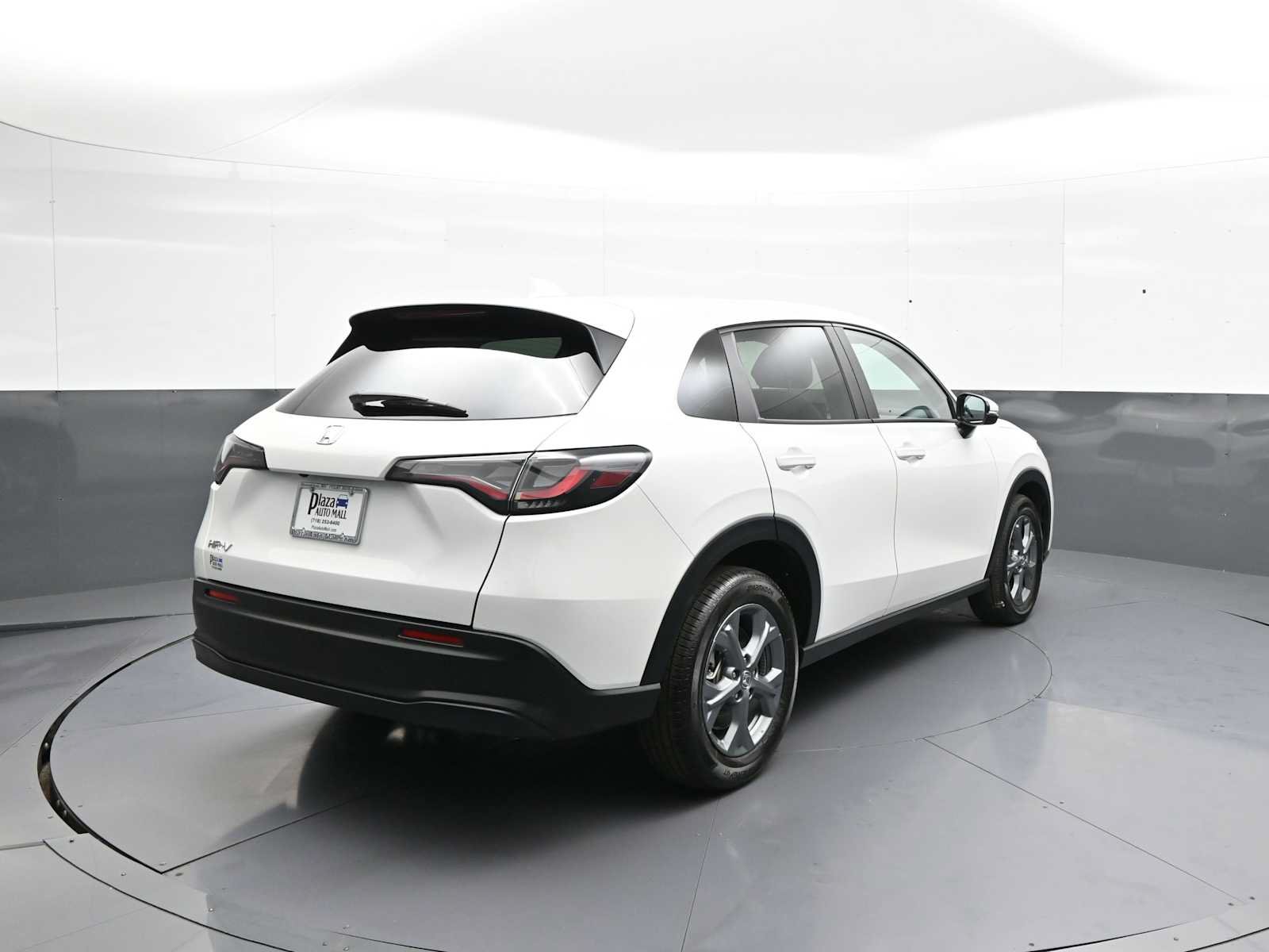 Certified 2026 Honda HR-V LX image 6