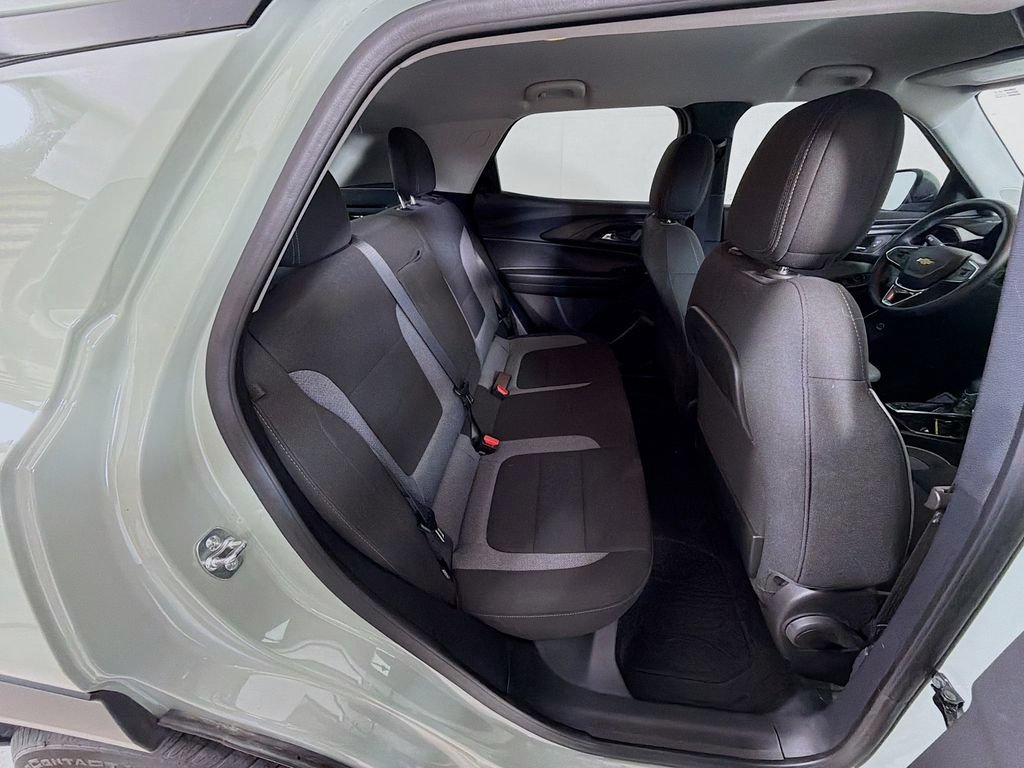 Used 2025 Chevrolet TrailBlazer LT w/ Convenience Package FWD image 23