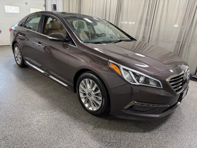 Used 2015 Hyundai Sonata Limited w/ Option Group 06 FWD image 3