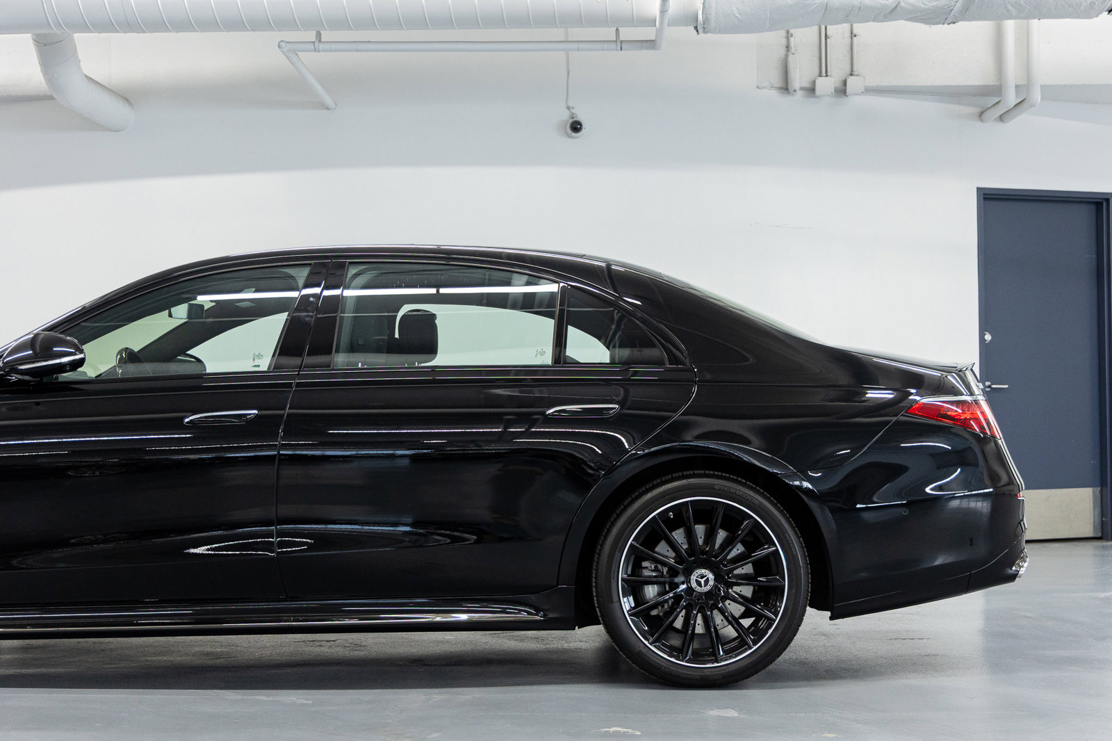Used 2025 Mercedes-Benz S 580 4MATIC Sedan image 14