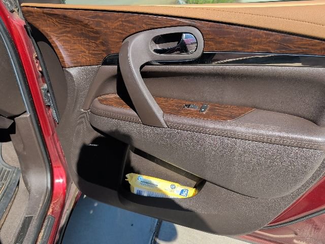 Used 2017 Buick Enclave Leather w/ Trailering Package FWD image 9