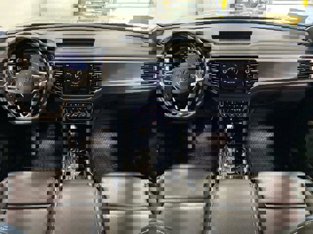 Used 2023 Volkswagen Atlas Cross Sport SEL AWD/4WD image 12