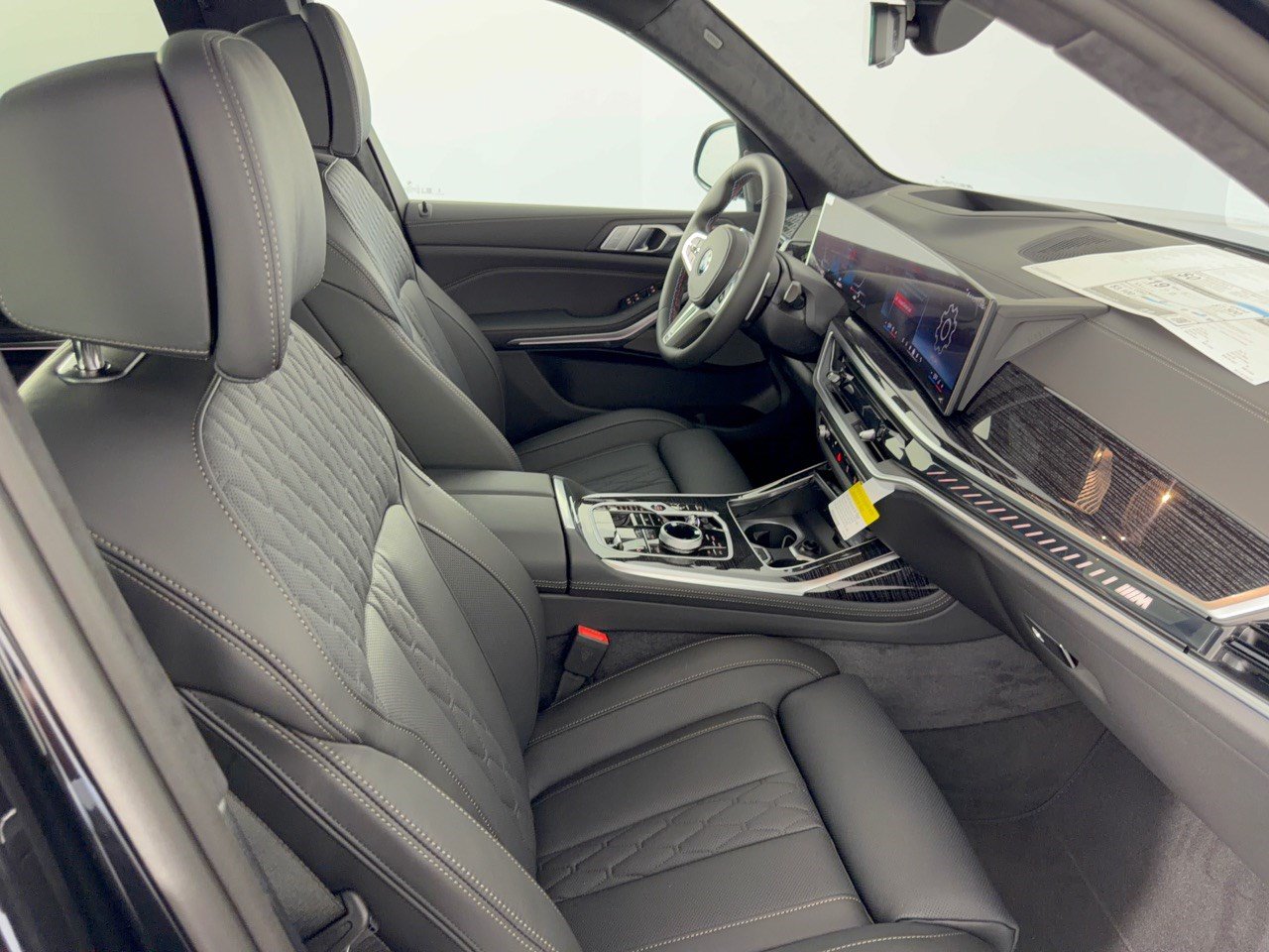 New 2027 BMW X7 M60i AWD/4WD image 30