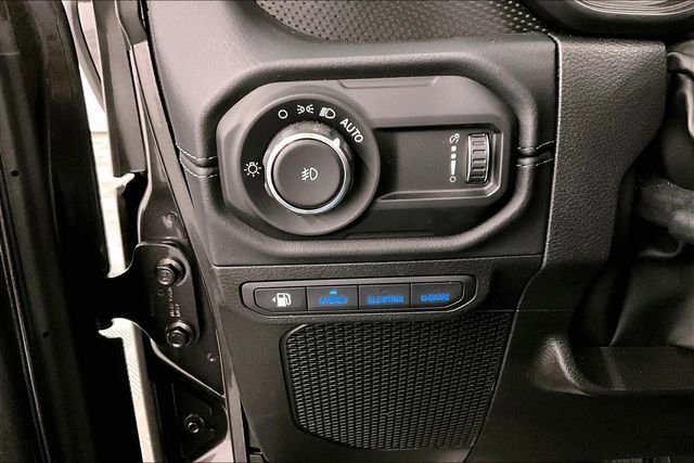 Used 2025 Jeep Wrangler Unlimited Rubicon 4xe w/ Convenience Group image 33