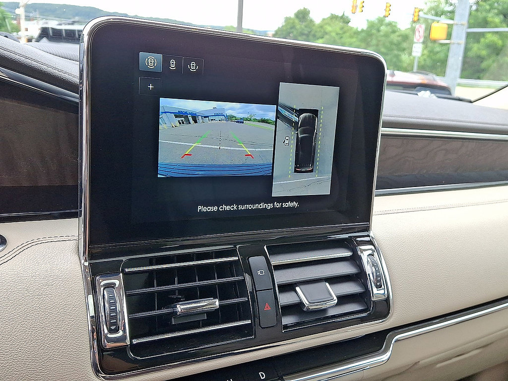 Used 2021 Lincoln Navigator Reserve w/ Luxury Package AWD/4WD image 15