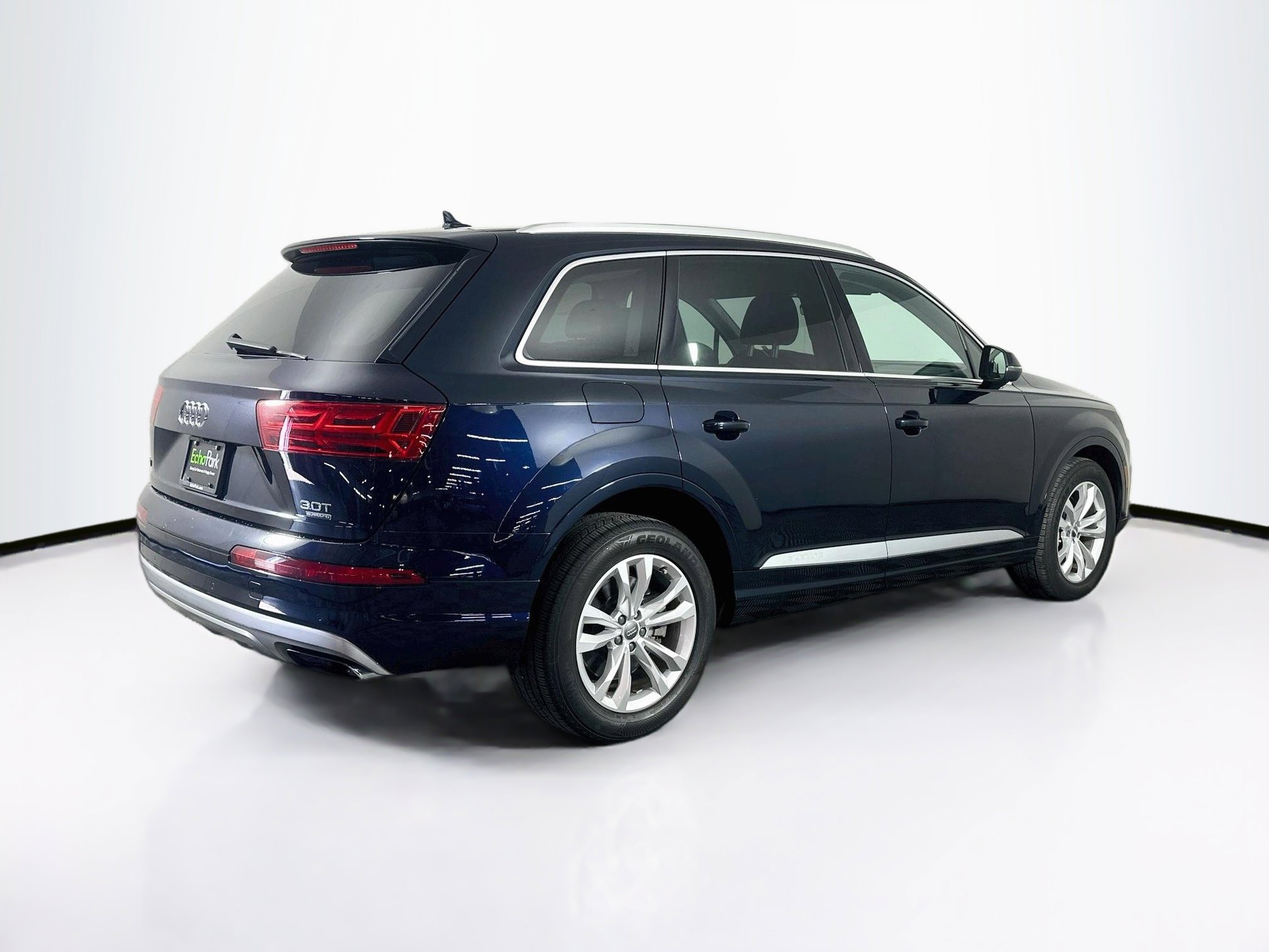 Used 2018 Audi Q7 3.0T Premium Plus w/ Premium Plus Package AWD/4WD image 9