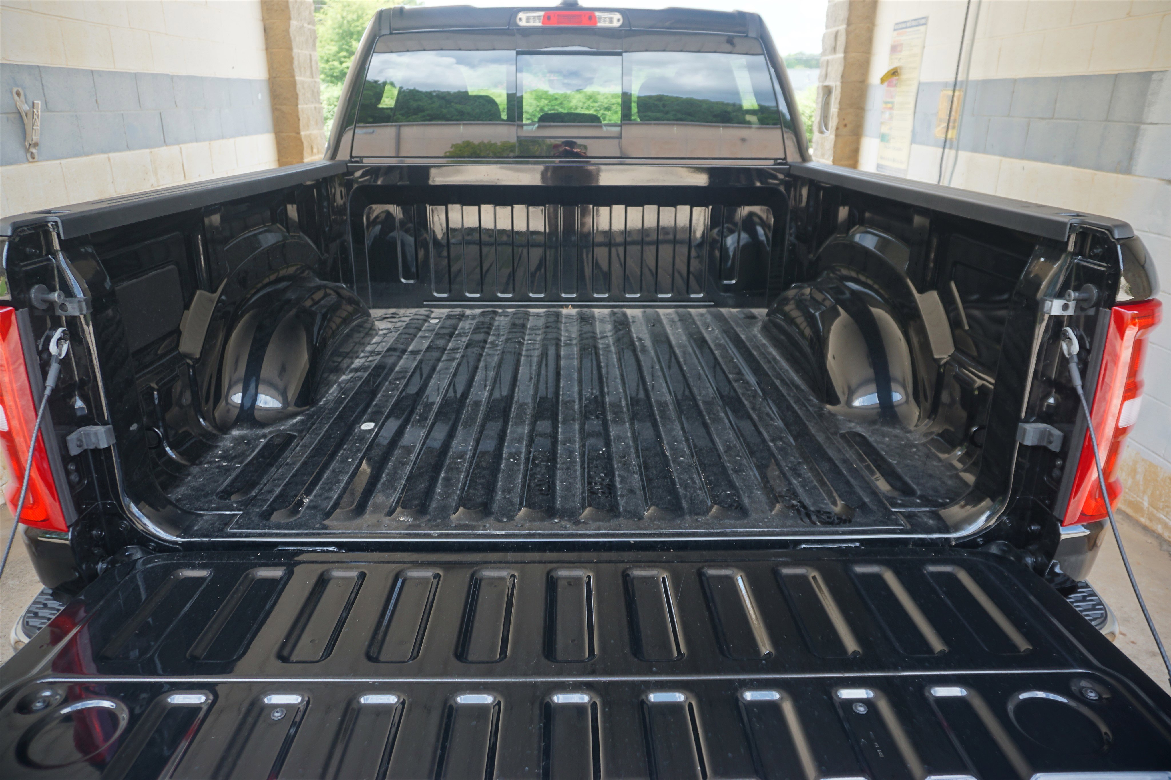 Used 2025 RAM 1500 Big Horn image 18