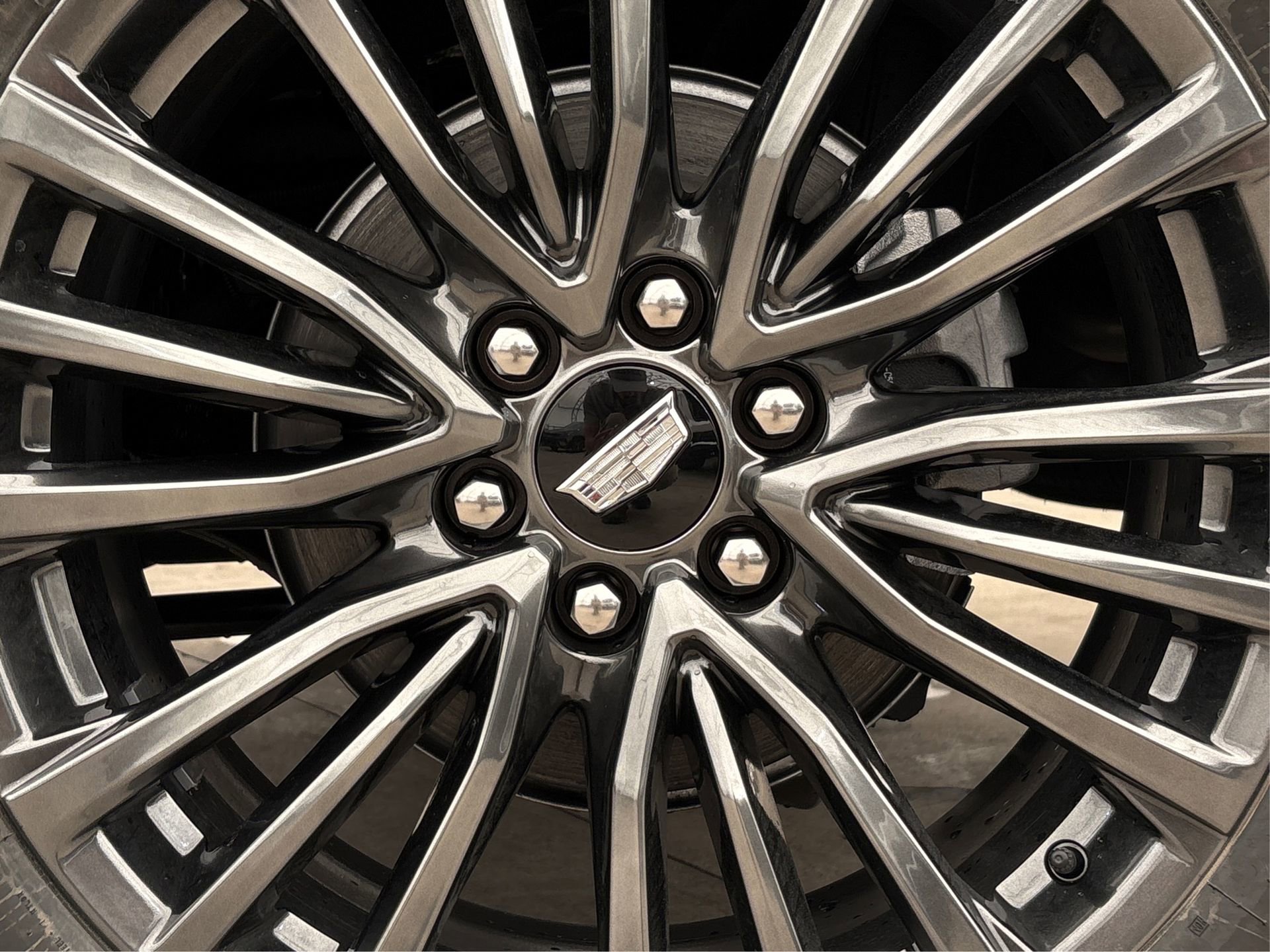 New 2025 Cadillac Escalade ESV Sport Platinum image 13