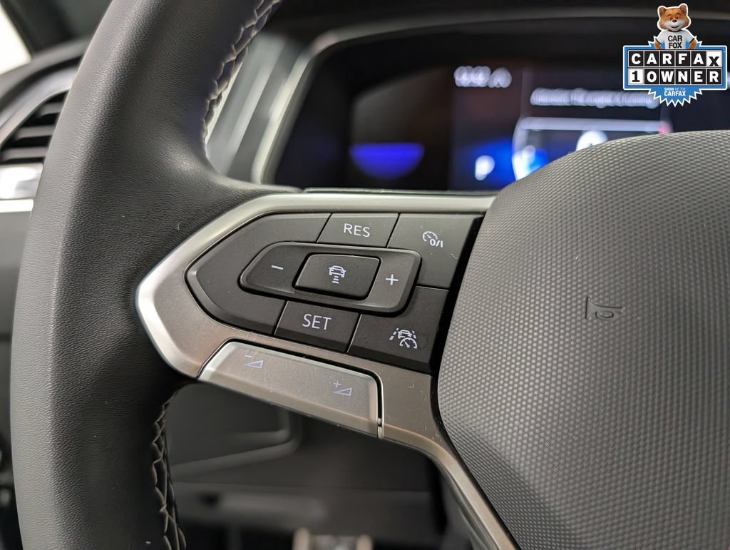 Used 2023 Volkswagen Tiguan SE R-Line AWD/4WD image 19