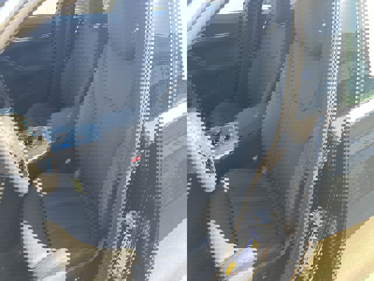 Used 2025 BMW i4 eDrive40 w/ Parking Assistance Package image 14