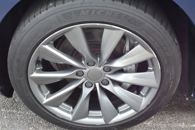 Used 2018 Tesla Model 3 Long Range RWD image 39
