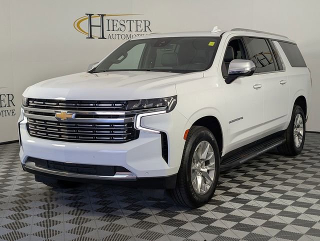 Used 2023 Chevrolet Suburban Premier image 4