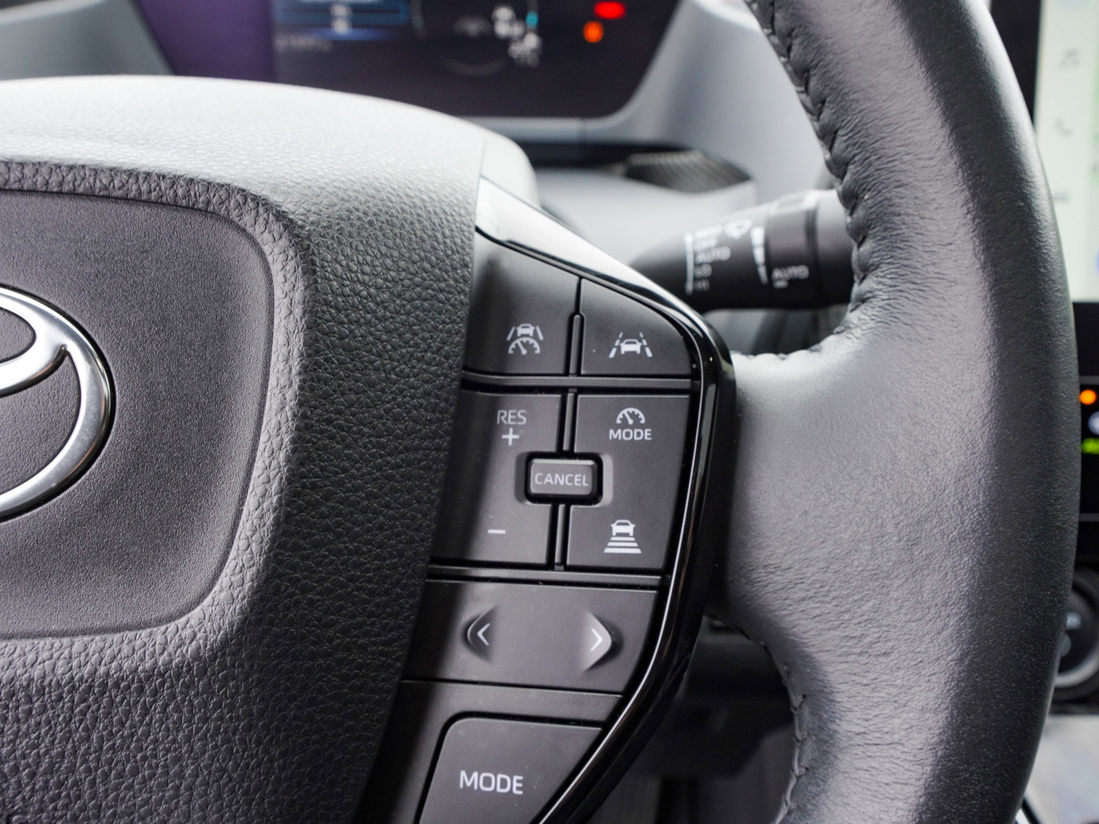 Used 2023 Toyota bZ4X Limited image 26