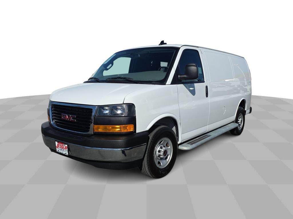 Used 2024 GMC Savana 2500 w/ Driver Convenience Package RWD image 4