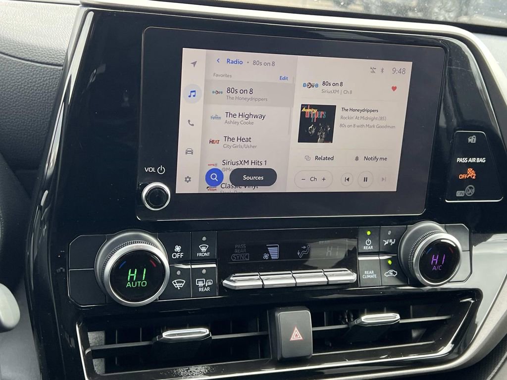 Used 2024 Toyota Highlander LE image 18