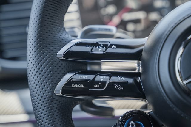 Certified 2026 Mercedes-Benz GLE 53 AMG 4MATIC image 35