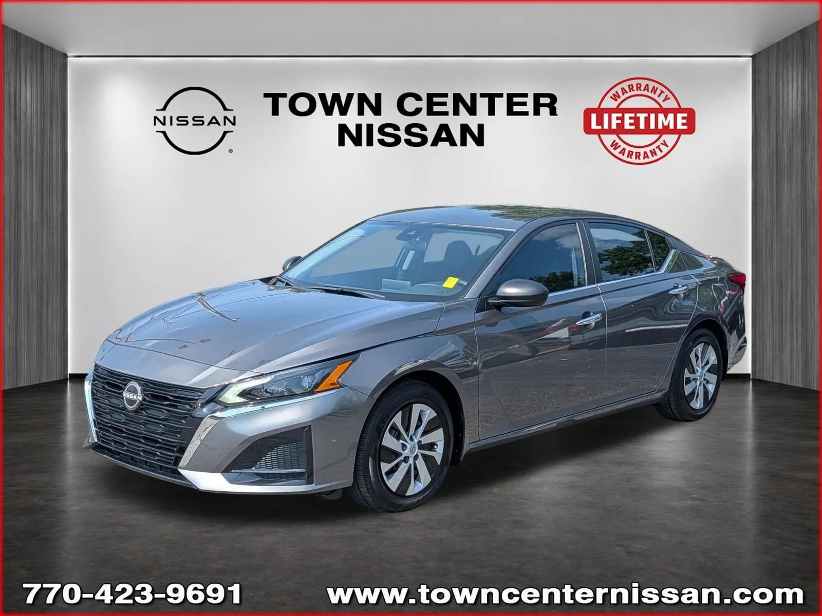 Used 2025 Nissan Altima 2.5 S FWD image 3