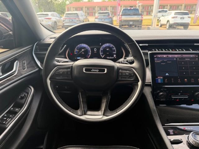 Used 2023 Jeep Grand Cherokee Limited image 35