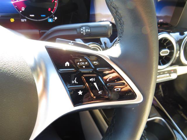 Used 2025 Mercedes-Benz GLA 250 4MATIC image 12