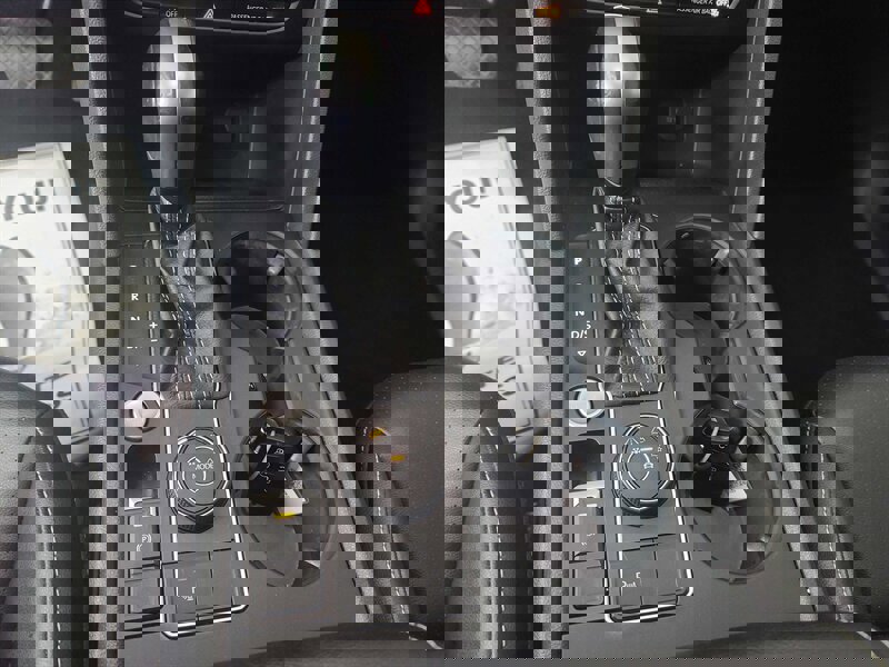 Used 2021 Volkswagen Atlas SE image 29