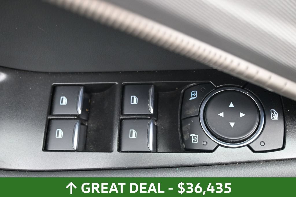 Used 2025 Ford Explorer Active AWD/4WD image 20