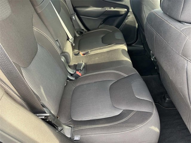 Certified 2016 Jeep Cherokee Latitude w/ Comfort/Convenience Group image 21