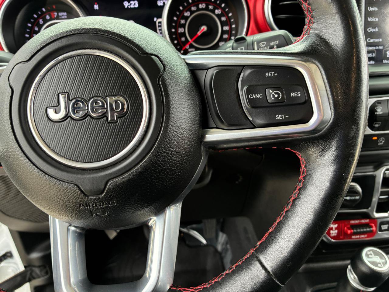 Used 2019 Jeep Wrangler Unlimited Rubicon AWD/4WD image 25