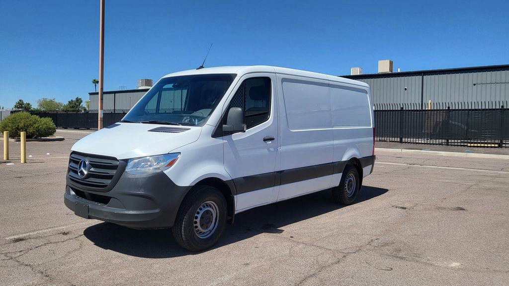 Used 2021 Mercedes-Benz Sprinter 1500 image 4