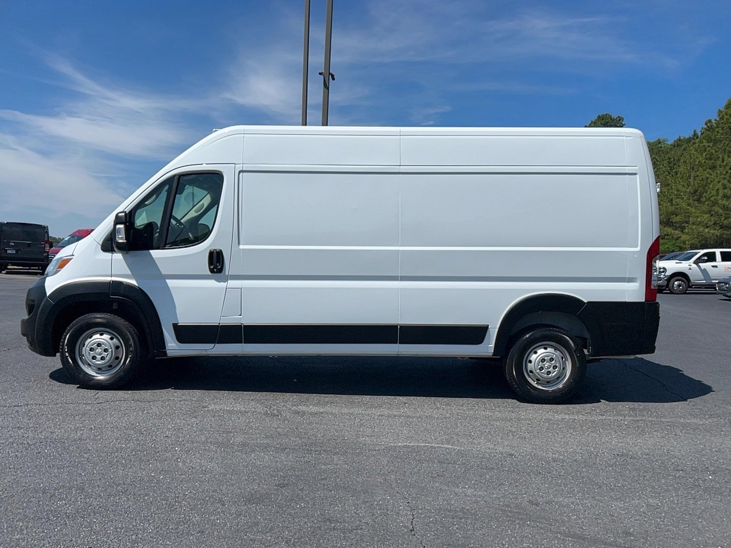 Used 2023 RAM ProMaster 2500 FWD image 8