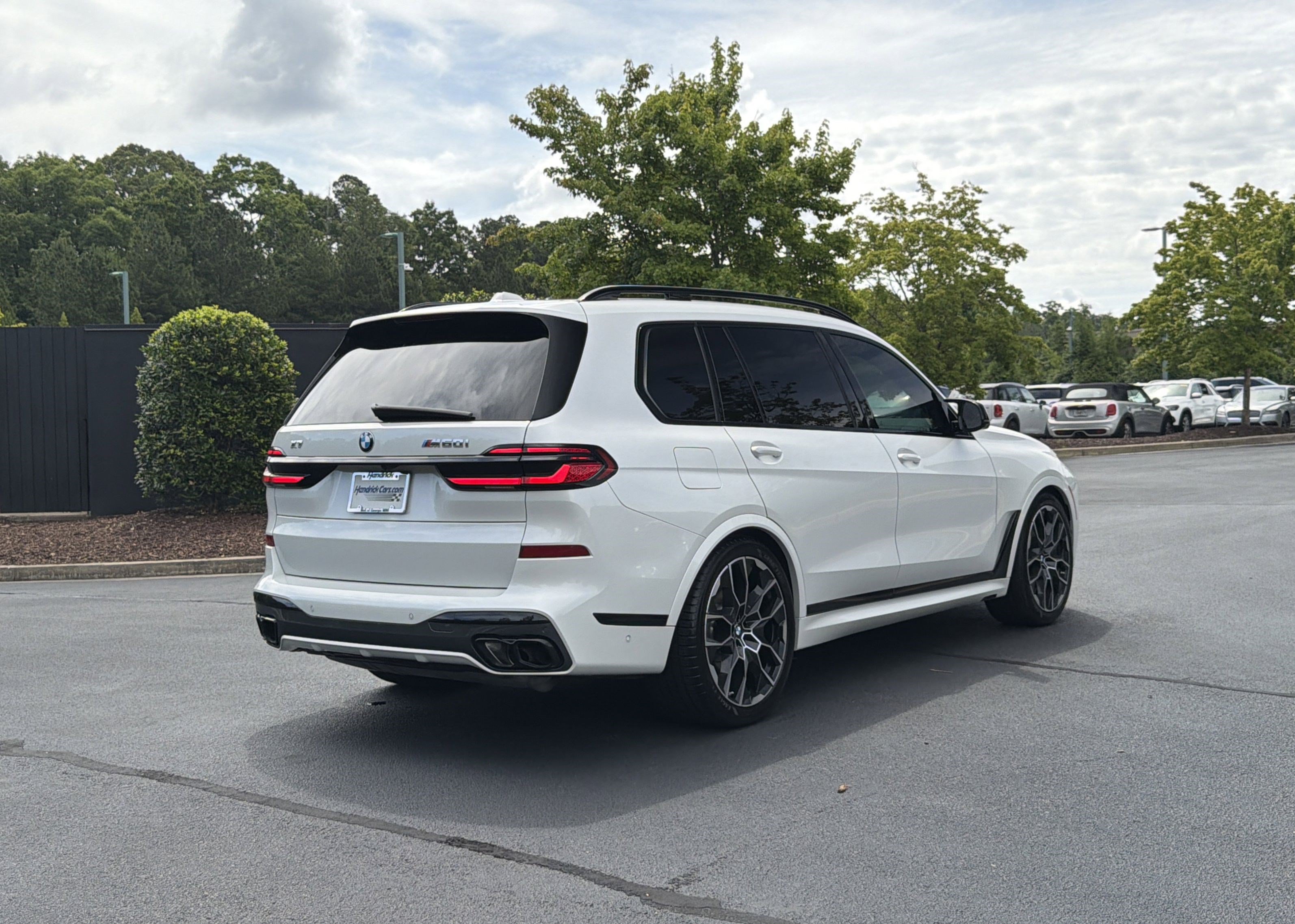 Used 2024 BMW X7 M60i w/ Executive Package AWD/4WD image 3