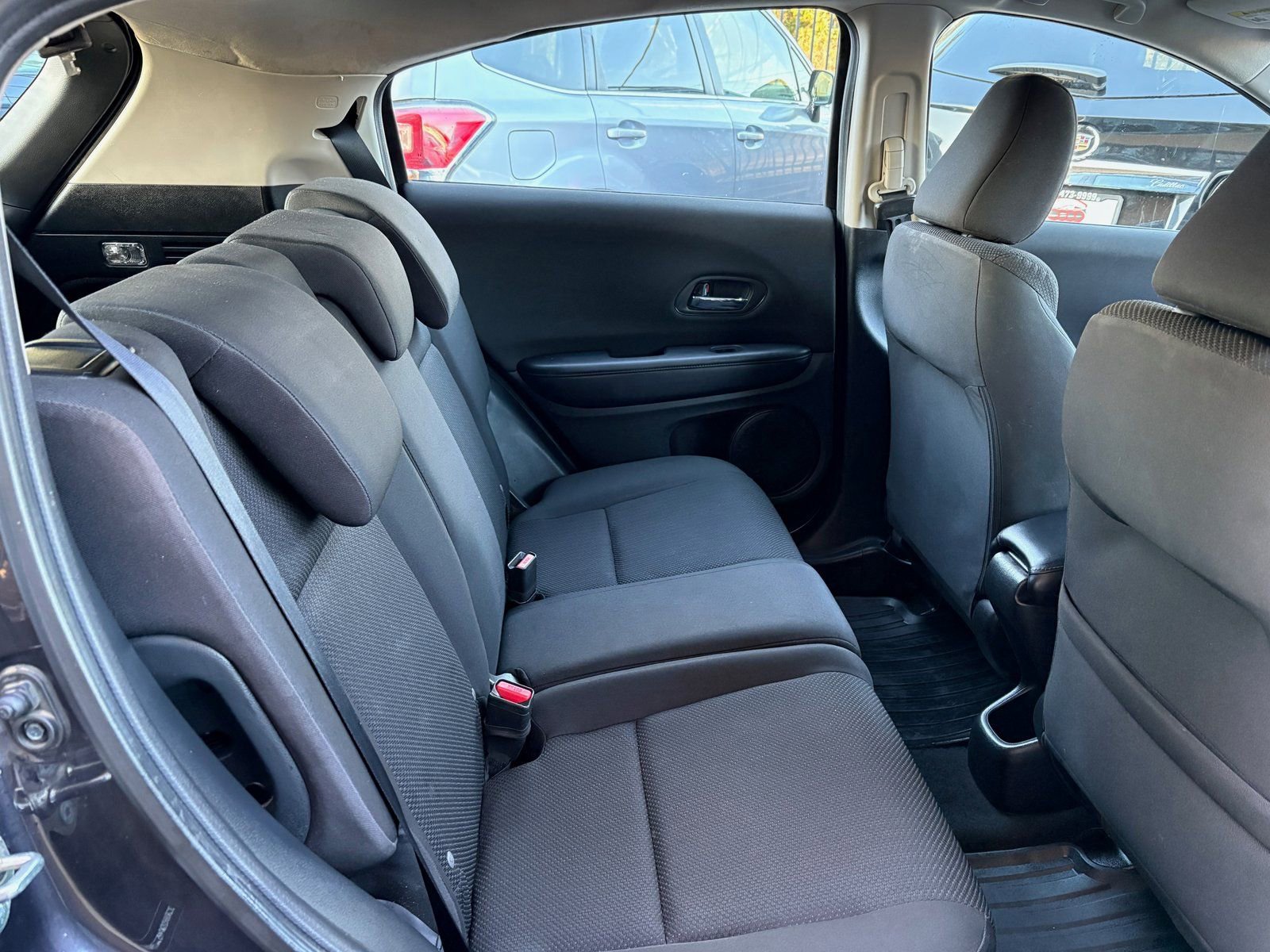 Used 2016 Honda HR-V LX image 24