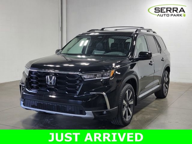Used 2023 Honda Pilot Touring image 2